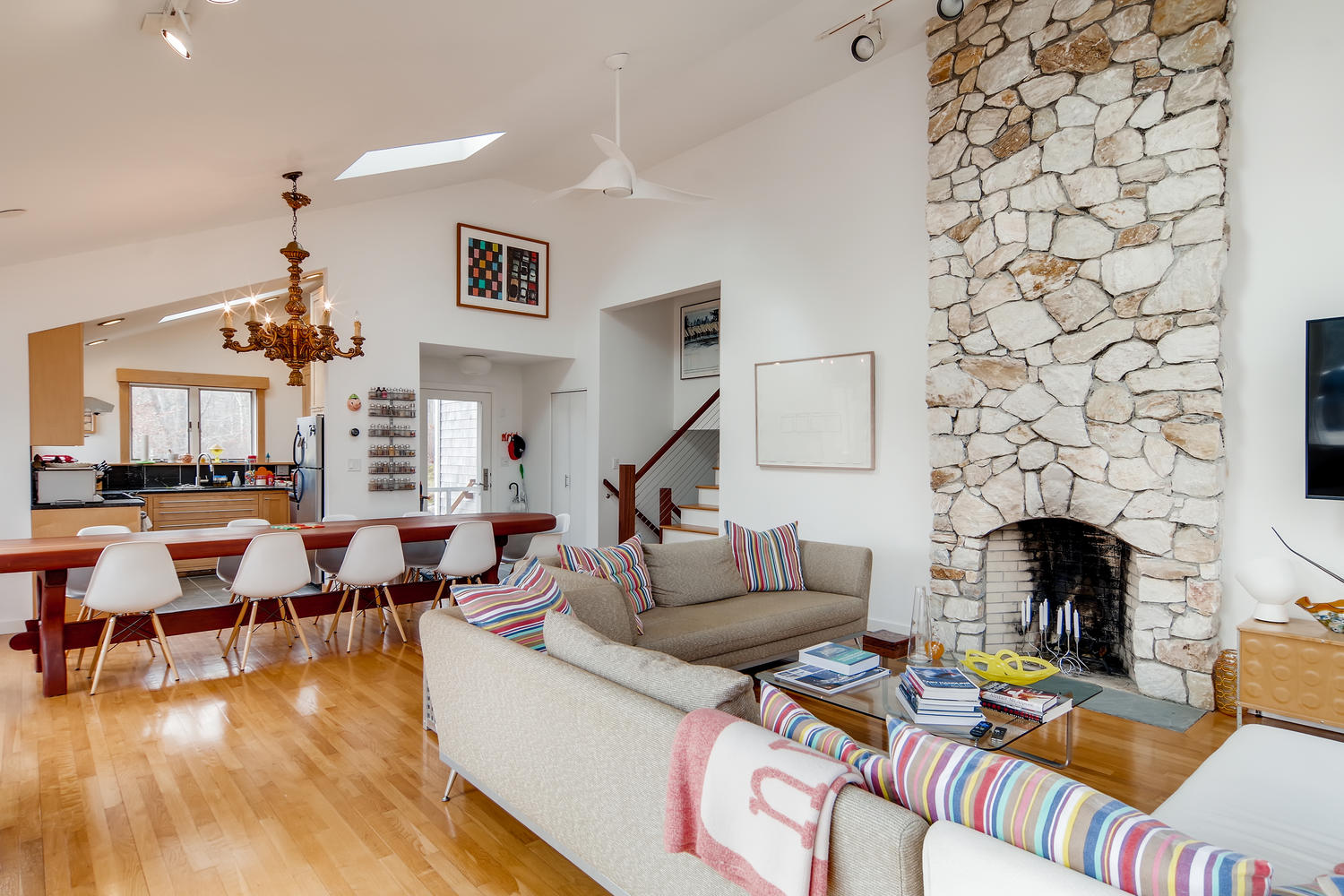 FEATURED PROPERTY Charming Chilmark Cottage for Sale Tea Lane